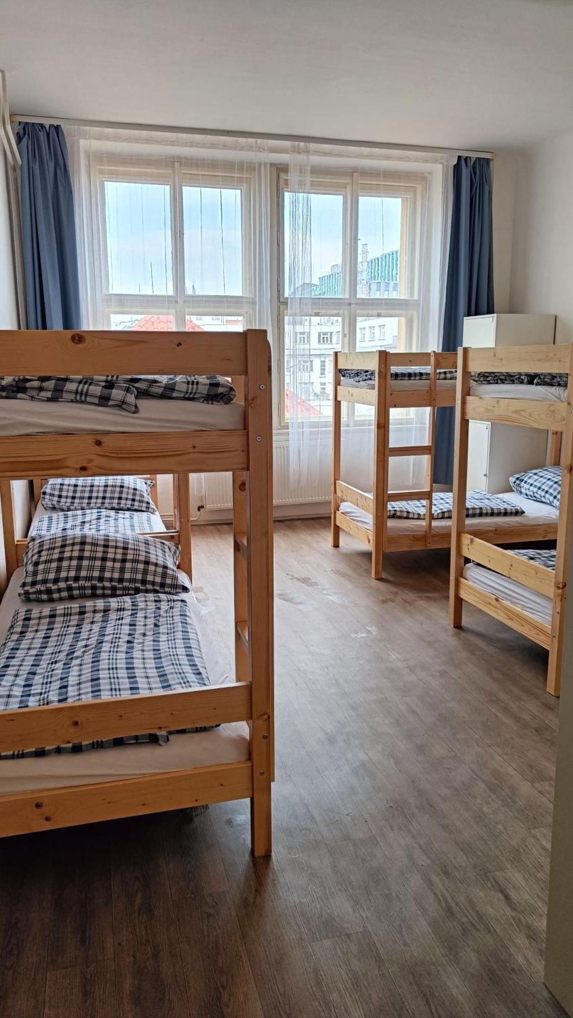 A Plus Hostel - Centrum Praha Bagian luar foto