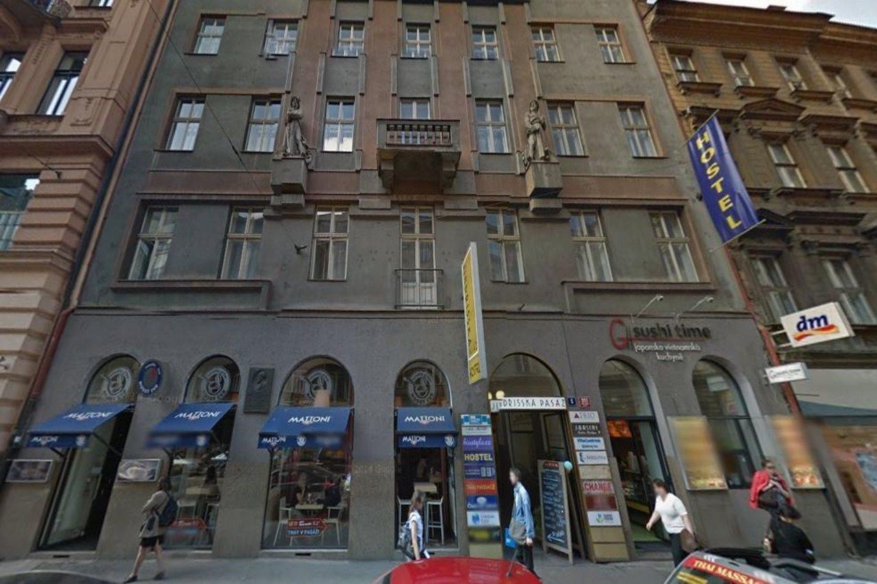 A Plus Hostel - Centrum Praha Bagian luar foto